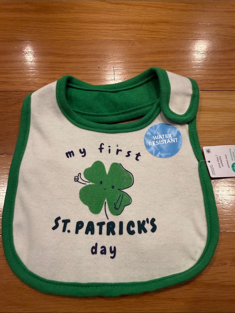 NWT Carter’s baby first St. Patrick’S day bib .